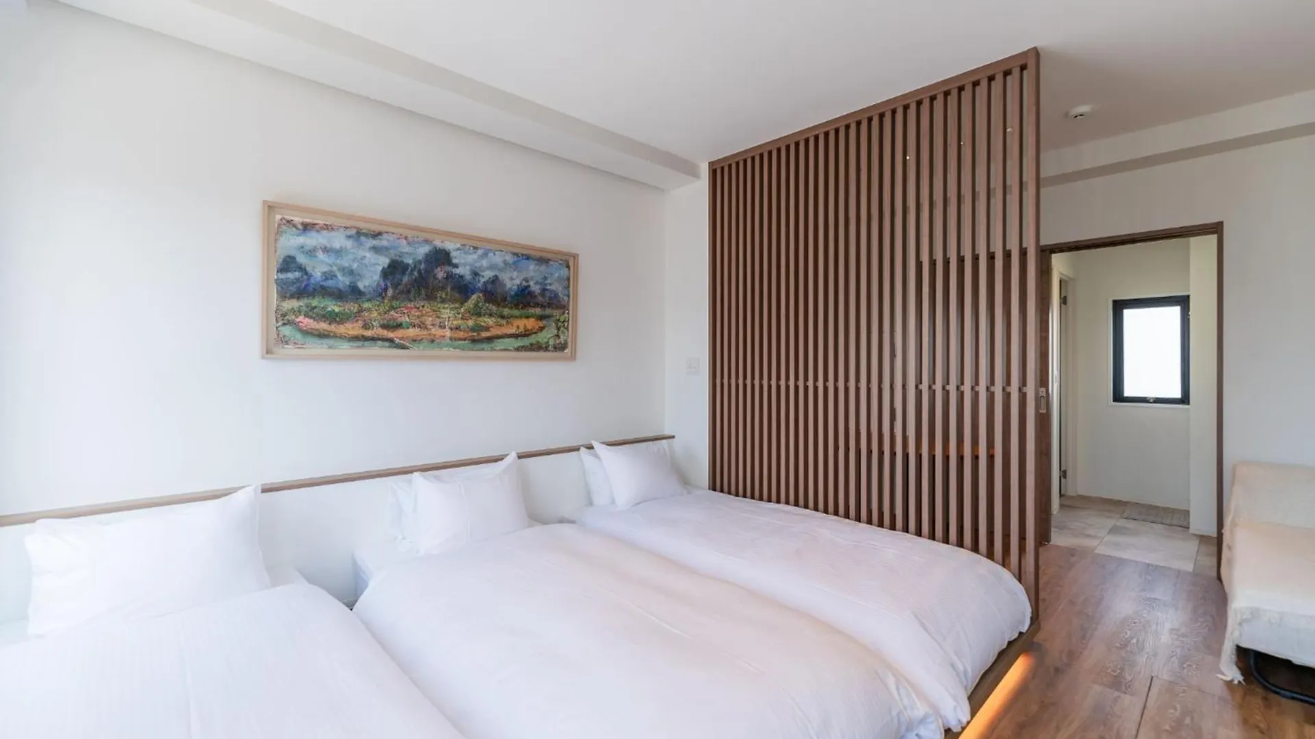 Akai Fuusen Building 8F - Vacation Stay 85979V Fukuoka  0*, Fukuoka (Fukuoka) Japan